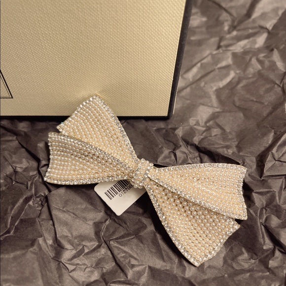 Hair Clips - Picture 2 of 4